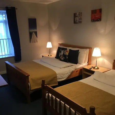 Hostel The Ritz *